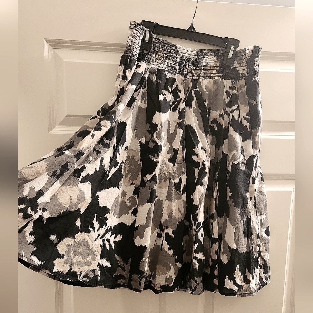 Merona Black and White Floral Skirt
